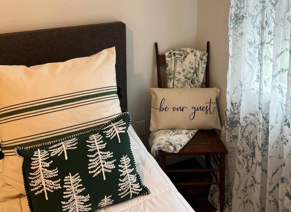 Cozy Getaway At Lake O' The Pines Ore City Ngoại thất bức ảnh